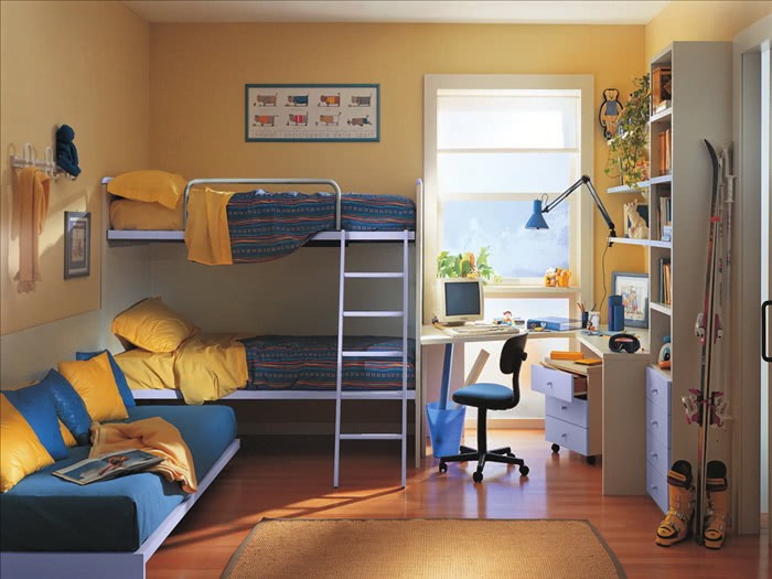 Детская для двоих детей – характерное явление в квартирах, где сложно выделить отдельное помещение для каждого из малышей