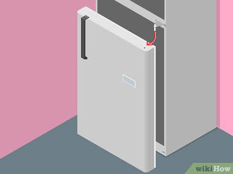 Изображение с названием Change the Side on Which Your Refrigerator Door Opens Step 6